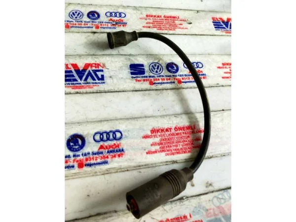 0300413111 | Distribütör Kapağı | VW Caddy, Golf - Audi 100 Serisi, 80 Serisi - Seat Alhambra, Ibiza VAG