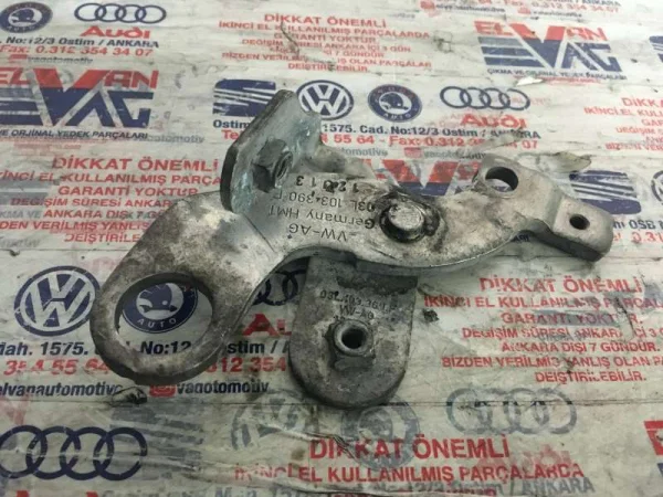 037103390C | Motor Takozu VAG