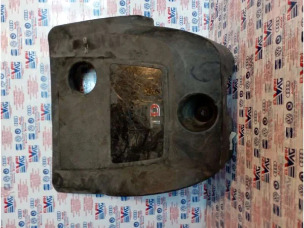 038103925AJ | VW Golf Üst Motor Kapağı VAG
