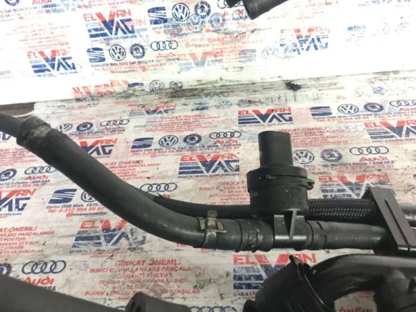 038906081 | Yakıt Sıcaklık Sensörü VAG