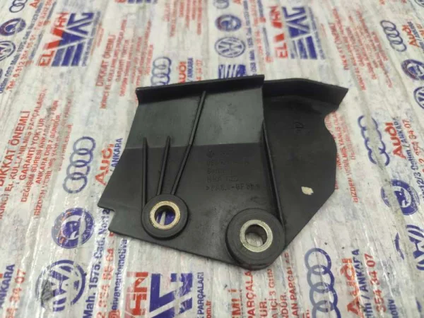 058109145A | Triger Kayış Muhafazası | VW Passat - Audi 200 Serisi, A4, A6 VAG
