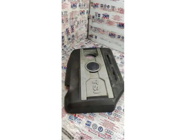 06J103925AQ | Motor Üst Kapağı VAG