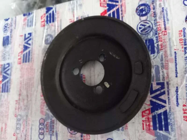 074145255A | VW Transporter Hidrolik Direksiyon Pompası VAG