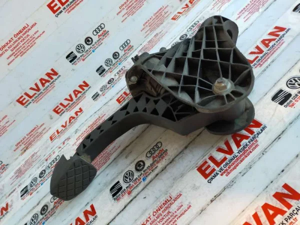 1K0721388N | Debriyaj Üst Merkezi VAG