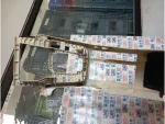 3C0864089A | VW Passat Orta Konsol Bağlantı Ayağı - 3
