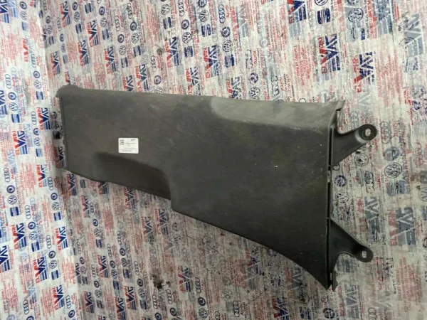 1K4867298A | VW Golf Sol B Sütunu Kaplama Çıtası VAG