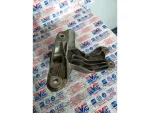 2H6199308A | VW Amarok Sağ Motor Destek Braketi - 3
