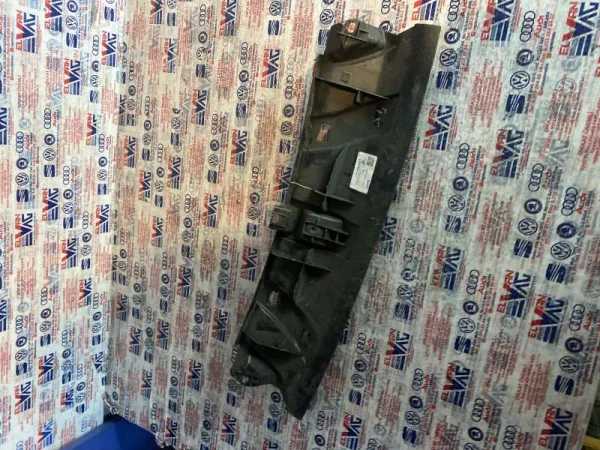 2K0815681C | VW Caddy Ön Cam Göğüs Havalandırma Izgarası VAG
