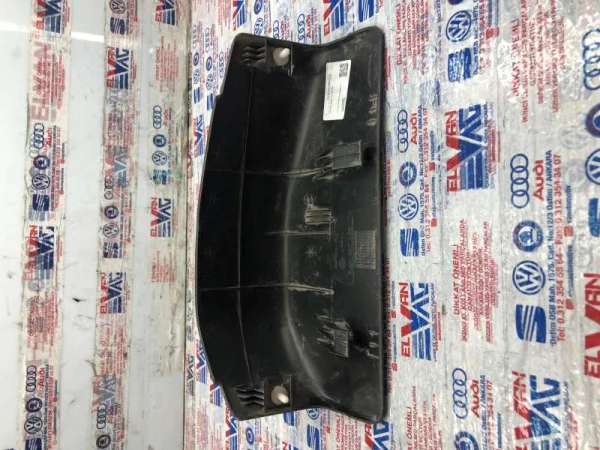 2K0867425 | VW Caddy Arka Silecek Motor Kapağı VAG