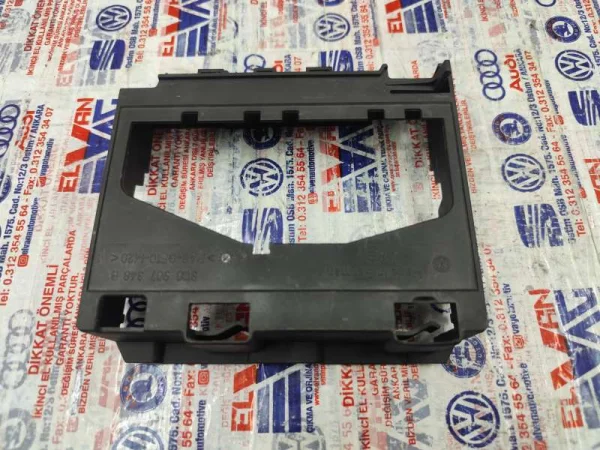 3C0907348B | VW Passat Beyin Muhafaza Ayağı VAG