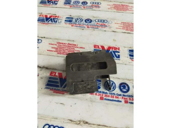 3C9827645A | Arka Bagaj Kilidi | VW Golf, Jetta, Passat, Tiguan, Touran VAG