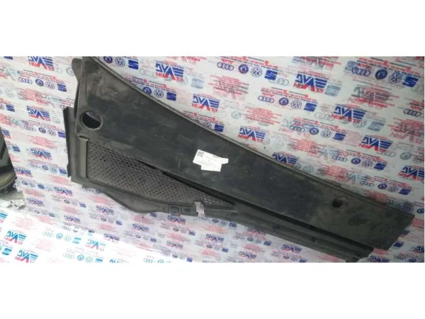 3G1819403C | VW Passat Sol Ön Cam Izgarası VAG