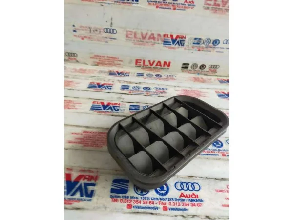 4A0819181A | Bagaj Havalandırma Menfezi | VW Caddy, Passat, Touareg - Audi 100 Serisi, 80 Serisi - Seat Alhambra VAG