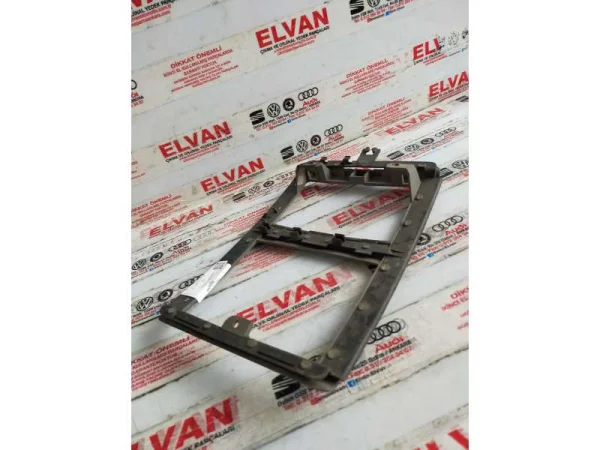 4B0867599B | Audi A6 İç Aydınlatma Çerçevesi VAG