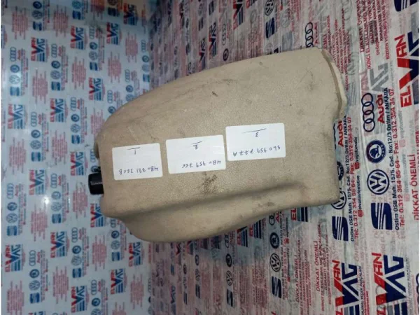 4B0881326B | Audi A6 Sağ Dış Koltuk Yan Plastik Kaplaması VAG