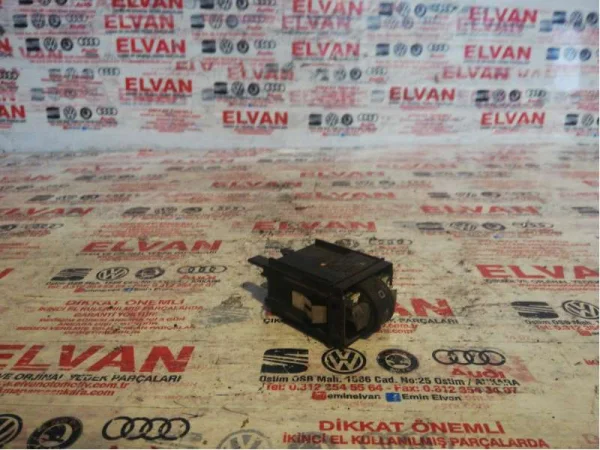 4B0963563 | Koltuk Isıtma Düğmesi VAG
