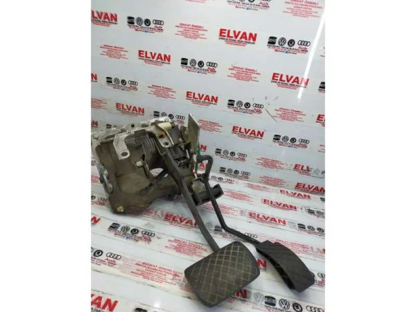 4D1721111A | Audi A8 Fren Pedalı VAG