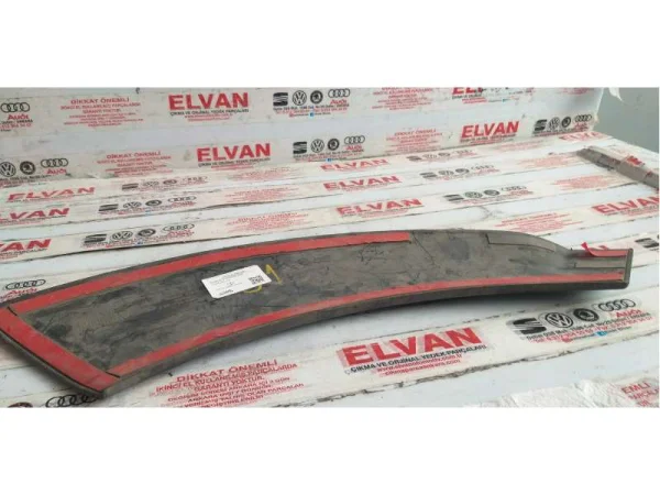 4L0853871 | Arka Kapı Çamurluk Çıtası VAG