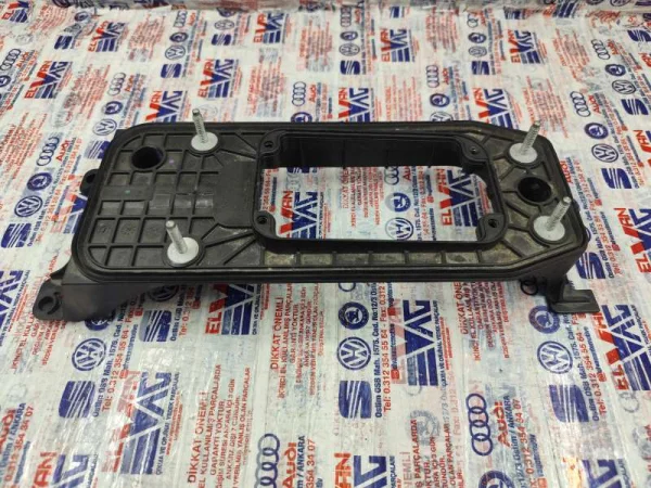 5Q0713061 | Vites Mekanizma Yuvası | VW Golf - Seat Leon - Skoda Octavia VAG