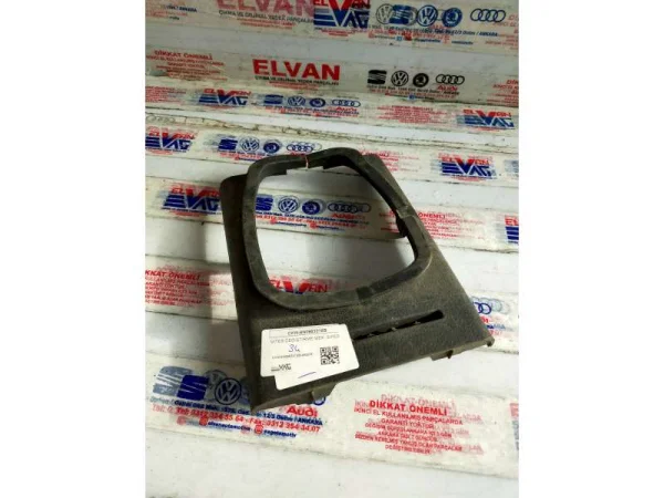 6N0863216B | VW Polo Vites Konsolu VAG
