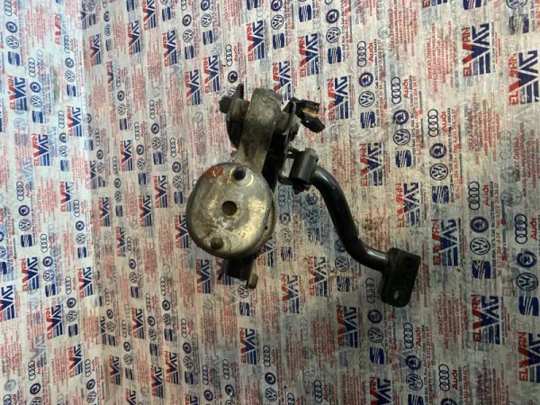 7D0199131C | Motor Kulak Braketi VAG