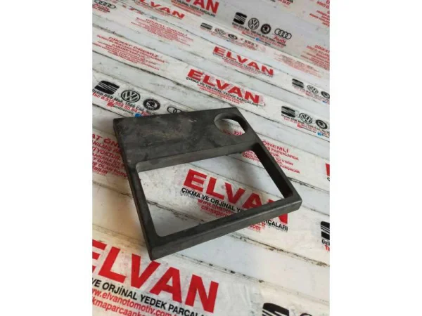 7D1858197A | Küllük Çerçevesi | VW Caravelle, Transporter VAG