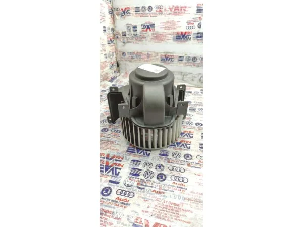 7L0820021L | Kalorifer Fan Motoru | VW Touareg - Audi Q7 VAG