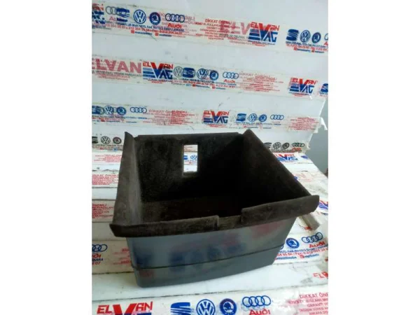 7L6863284 | VW Touareg Orta Konsol Saklama Gözü VAG