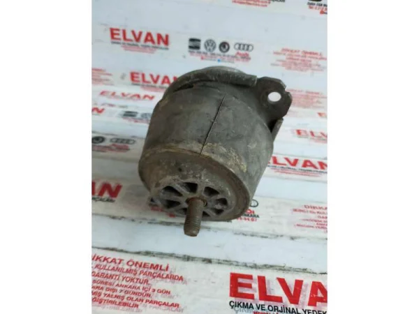 7P6199131C | VW Touareg Motor Takozu VAG