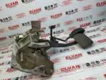 893721653A | Gaz Pedalı Bağlantı Braketi | VW Passat - Audi 80 Serisi, A4, A6, A8 - 2