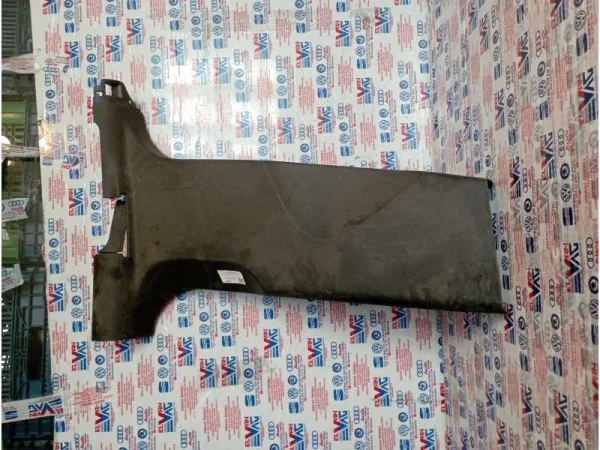 8R0867240 | Audi Q5 Sağ İç B Sütun Kaplaması VAG