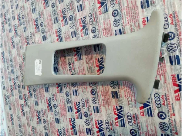 1M0867243C | Orta Sol Direk Üst Kaplaması VAG