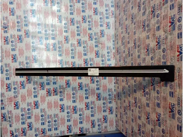 2K0843795B | VW Caddy Sürgülü Sol Kapı Ray Kapağı VAG