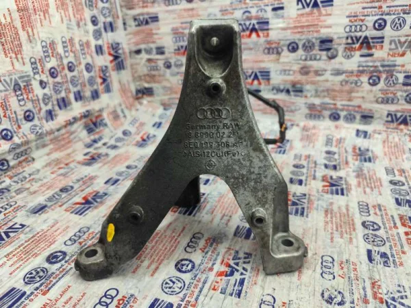 8E0199308AP | Audi A4 Sağ Motor Takozu Braketi VAG