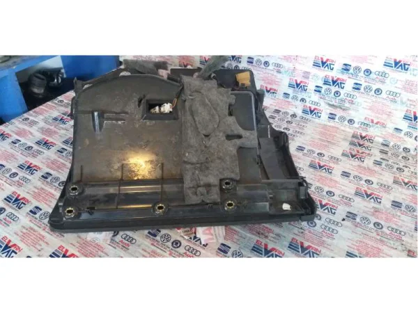 8R1857035D | Audi Q5 Torpido Gözü VAG