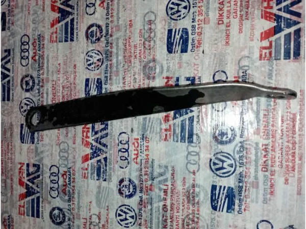 1K0253047Q | Egzoz Katalizör Bağlantı Ayağı | VW Golf, Jetta, Passat - Audi A3 - Seat Altea, Leon VAG