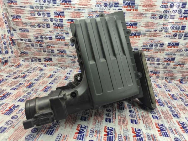 5Q0129607S | Hava Filtre Kutusu | VW Golf, Passat, Tiguan - Audi A3 - Seat Ateca, Leon VAG