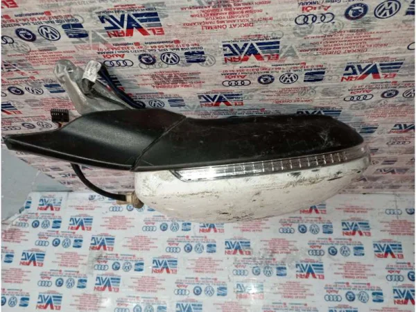 561857508 | Sağ Dış Dikiz Aynası VAG