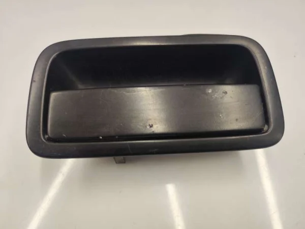 2H5829505C | VW Amarok Arka Bagaj Kapağı Açma Kolu VAG