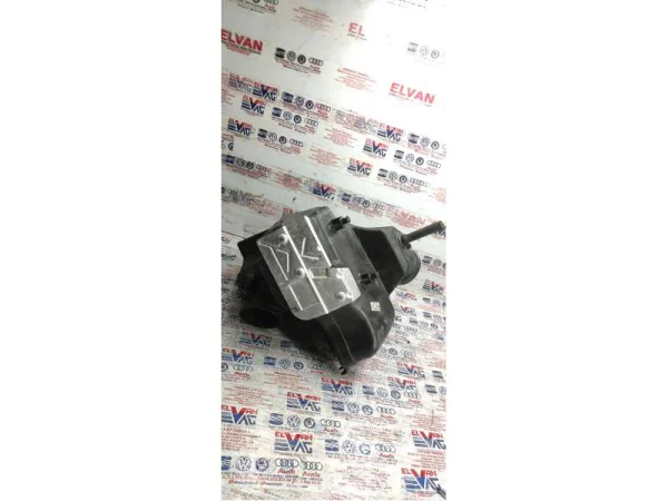8K0133835AB | Hava Filtre Kutusu VAG