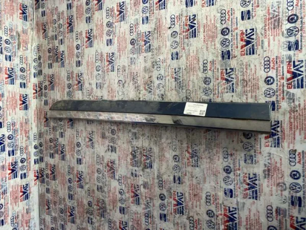 3B0854949D | Arka Sol Kapı Çıtası VAG
