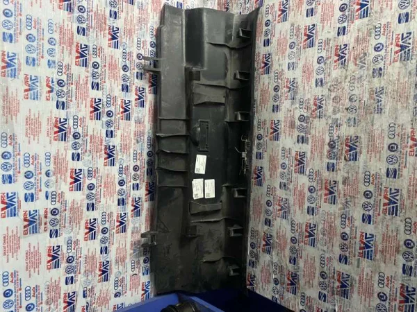 1Z5863995 | Skoda Octavia Bagaj Kapağı Döşeme Klipsi VAG