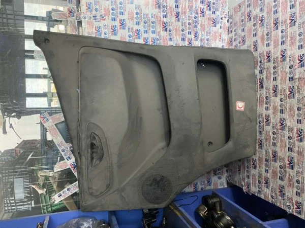 A9079050504 | Elektrikli Ön Sağ Cam Açma Düğmesi VAG