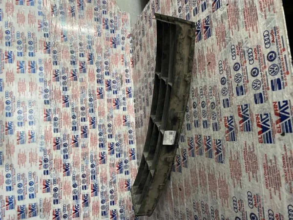 1Z0853667C | Ön Tampon Alt Izgarası VAG