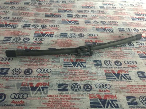 8X1955426A | Audi A1 Ön Silecek Süpürgesi VAG