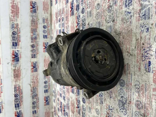 8E0260805AS | Audi A4 Klima Kompresörü VAG