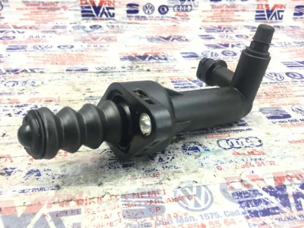 5Q0721261K | Hidrolik Debriyaj Alt Merkezi | VW Golf, Jetta - Audi A1, A3 - Seat Altea, Ibiza VAG