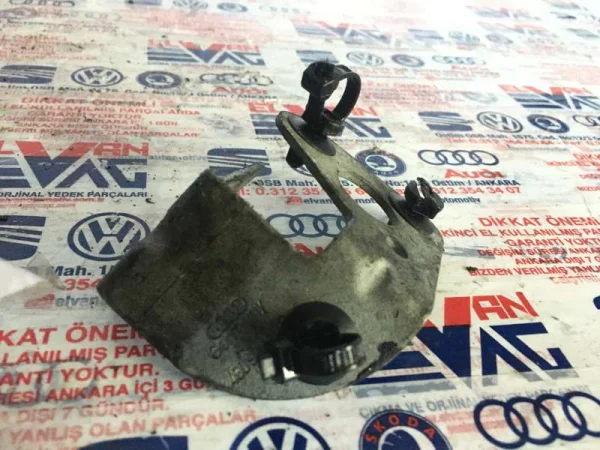 4G0971502B | Audi A6 Kablo Tutucusu VAG