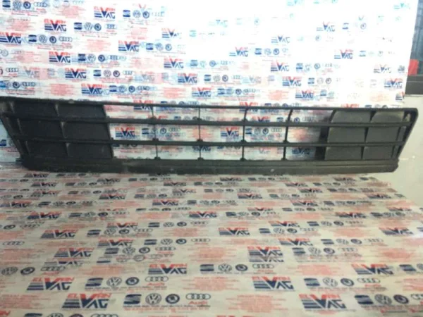2G0853677AB | VW Polo Ön Tampon Alt Orta Izgarası VAG