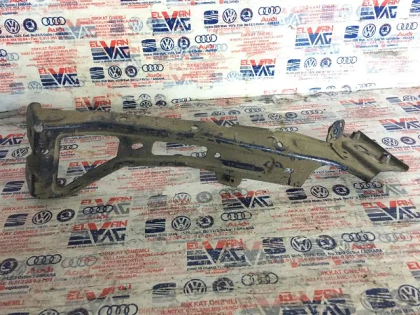 8W6821131B | Audi A5 Sol Üst Çamurluk Tutucusu VAG
